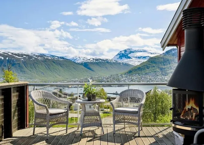 Sea & Mountain View Apartment Tromso