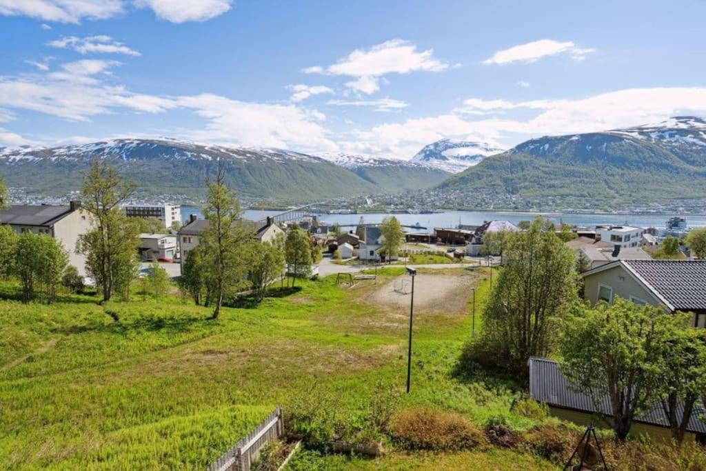 Sea & Mountain View Tromso